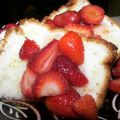 Angel Food Cake With Fresh Fruit and Lime[...]