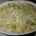 Tortellini Alfredo With Broccoli & Mushroom