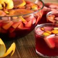 The sangria, perfect to cool this summer. Recipe