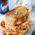 Buffalo Chicken Grilled Cheese (with Beer[...]