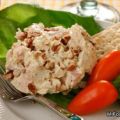 Curry Chicken Salad with Tarragon and Sliced[...]
