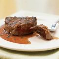 Beef Tenderloin Steaks with Red Wine-Tarragon[...]