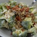 Broccoli Salad with Red Grapes, Bacon, and[...]