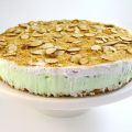 A Yummy Pistachio Almond Pudding Pie Perfect[...]