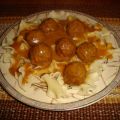 Meatballs in Hungarian Sour Cream Gravy