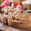 Greek scrambled eggs