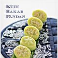 Kuih Bakar Pandan (Baked Pandan Cake) 烤香兰糕