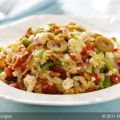 Orzo and Bell Pepper Salad with Edamame, Olives[...]