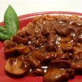 Beef Tips and Merlot Gravy with Beef and Onion[...]