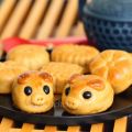 Traditional Cantonese Mooncakes