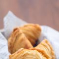 Chicken curry puff: Crisp and flaky snack!