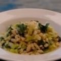 A Warm Salad of leeks and white beans Recipe