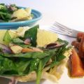 Spinach Salad in Parmesan Frico Cups (Giada De[...]