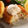 Crab Cakes with Heavenly Horseradish Dip Recipe