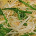 Vietnamese Chicken Pancakes With Shrimps (Bhan[...]