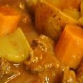 Hearty Beef Stew with Mushrooms, Carrots and[...]
