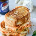 Buffalo Chicken Grilled Cheese (with Beer[...]