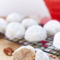 Pecan snowball cookies