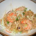Thai Shrimp & Noodles with Peanut Sauce[...]