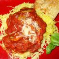 Spaghetti Squash with Fresh Mushroom Sauce[...]