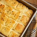 Quick Herbed Dinner Rolls