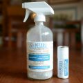 Glass Spray Bottle with Soap Flakes from the[...]