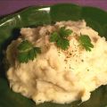 Mashed Potatoes With Roasted Garlic and Rosemary