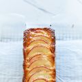 Simple Apple Cake