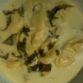 Creamy Chicken, Spinach, and Tortellini Soup[...]