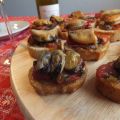 Bruschette with mussels and cherry tomatoes[...]