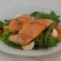 Grilled Salmon and Asparagus Salad