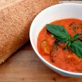 Roasted Red Pepper & Tomato Soup With Spinach[...]