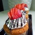 Vanilla Cupcakes (Laura Vitale)