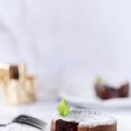 Molten chocolate cake
