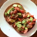 Links: Quick Pickles, Granola Bars, and Jewish[...]